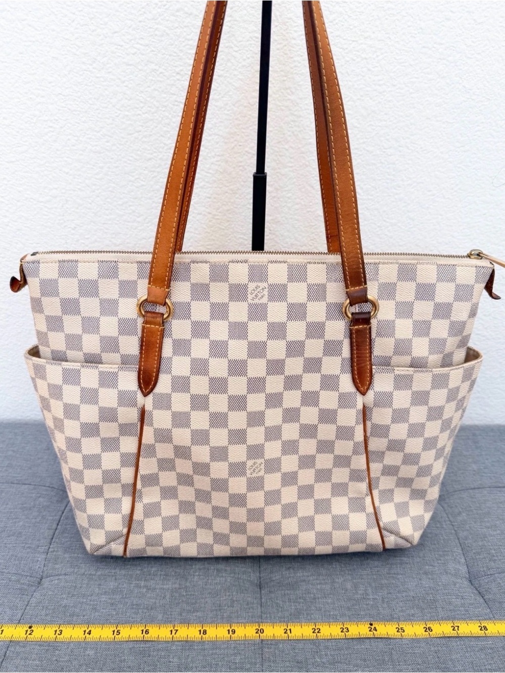 Authentic Louis Vuitton with Receipt Totally MM Damier Azur Tote Bag